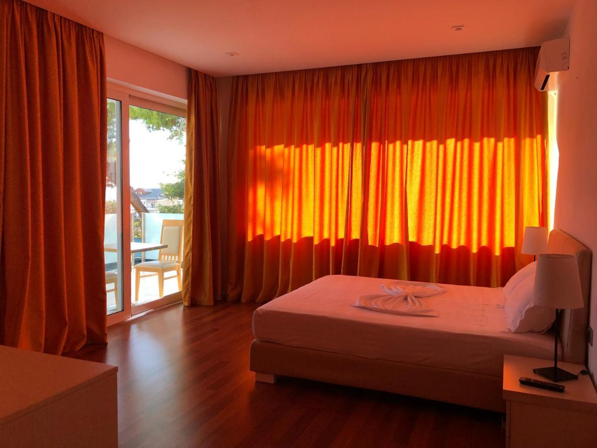 Nemesis Hotel Саранда Екстер'єр фото
