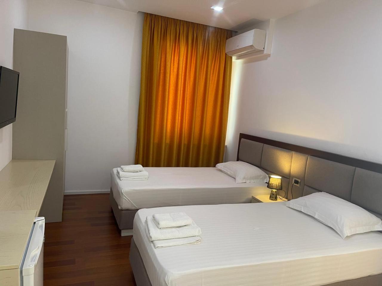 Nemesis Hotel Саранда Екстер'єр фото