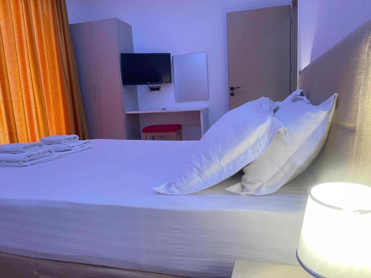 Nemesis Hotel Саранда Екстер'єр фото