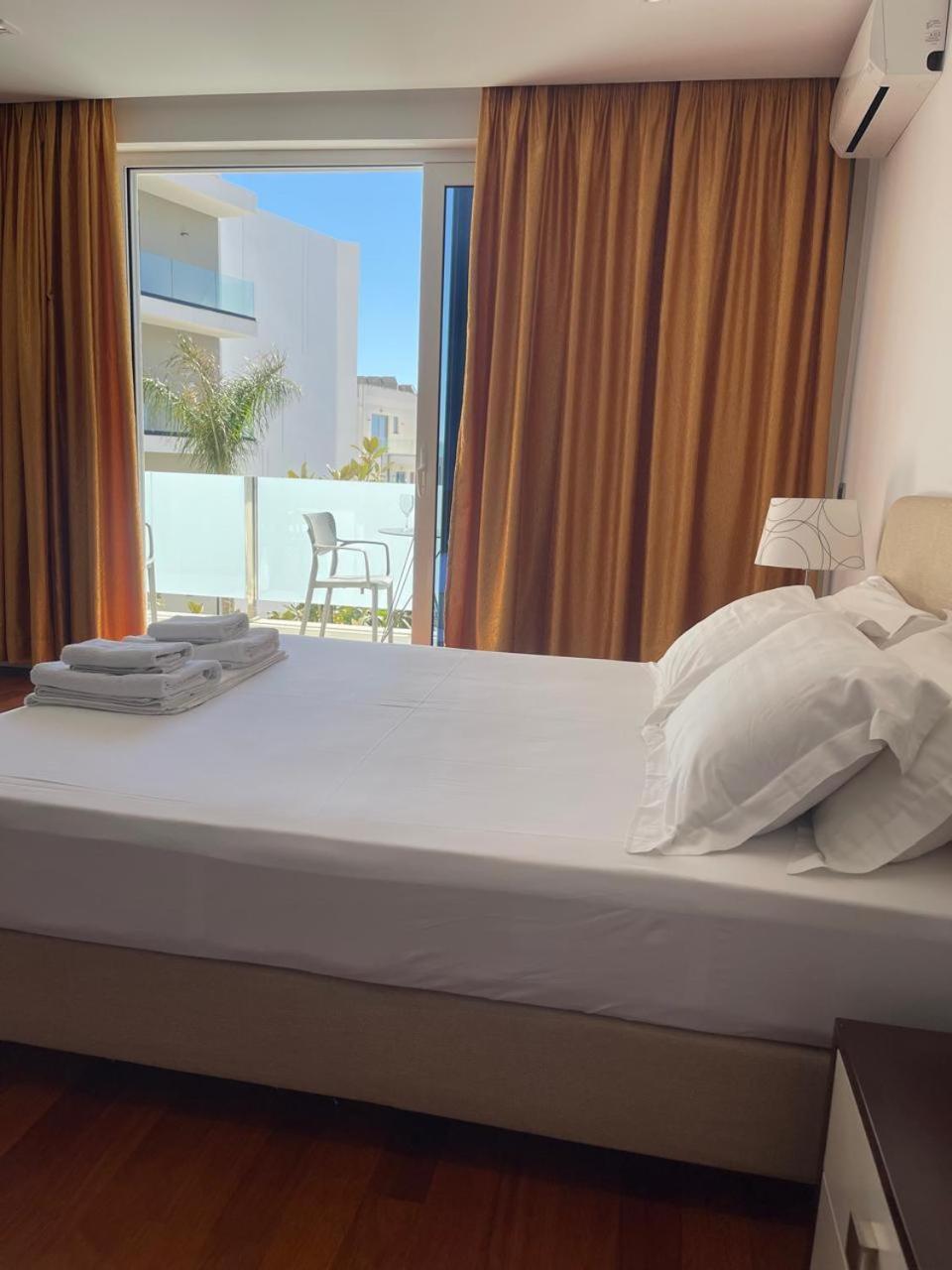 Nemesis Hotel Саранда Екстер'єр фото